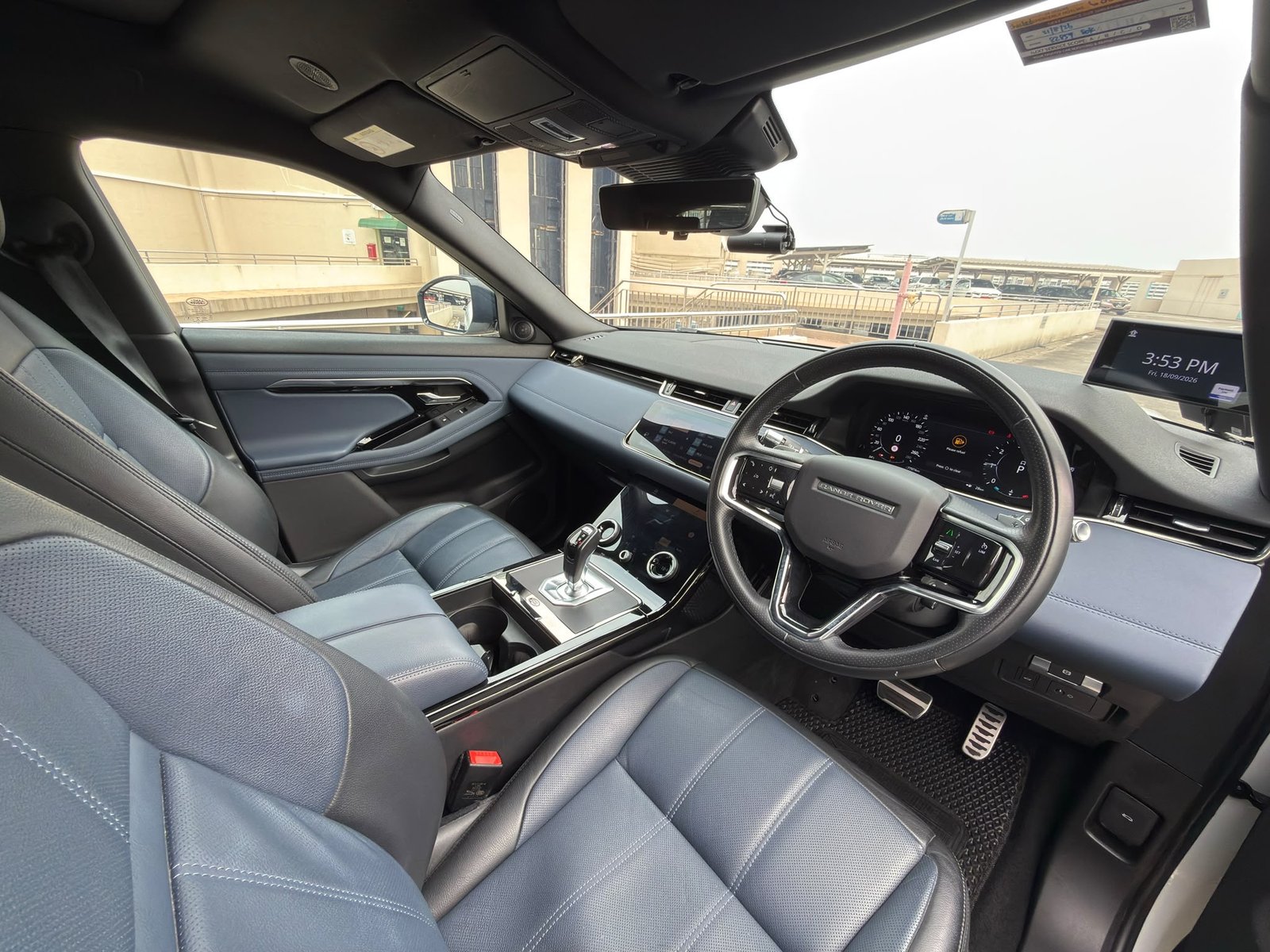 Land Rover Range Rover Evoque P200 R-Dynamic SE photo 7